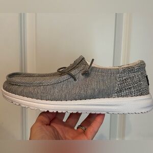 NWT Boys Hey Dude big kid Wally slip on shoe